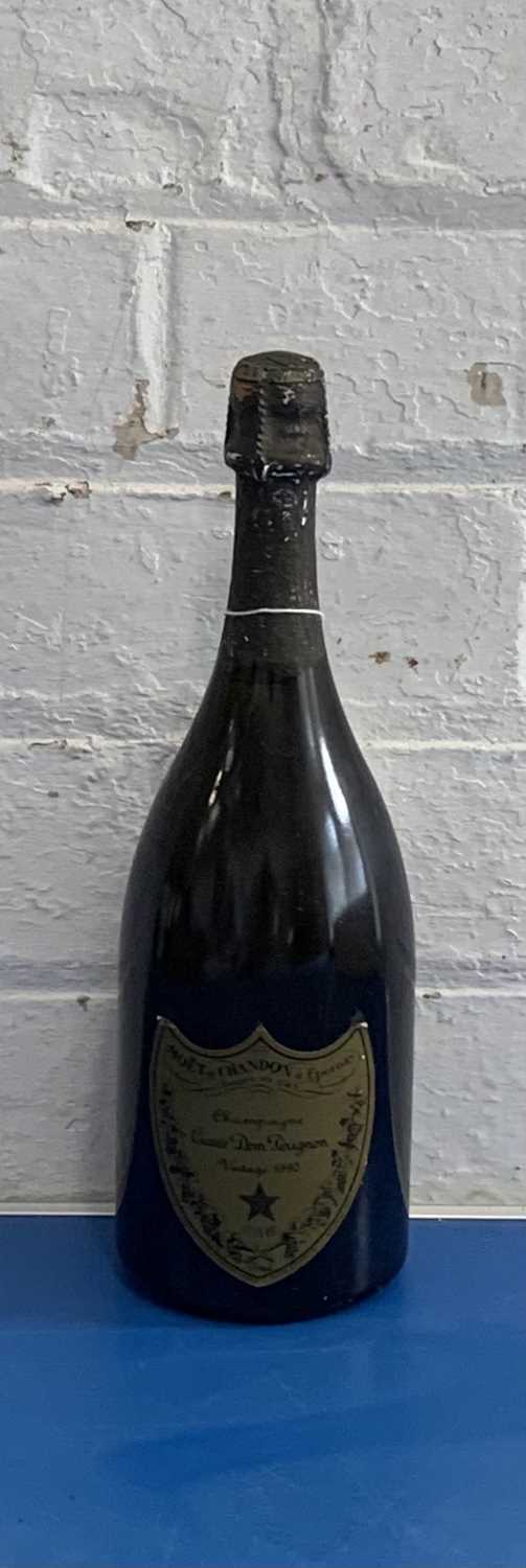 Lot 161 - 1 Bottle Champagne Dom Perignon Vintage 1990 (1 cm. inverted)