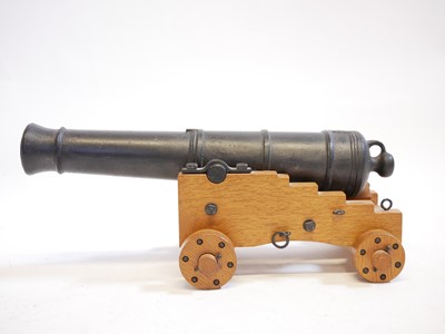 Lot 112 - Model 32 pounder cannon