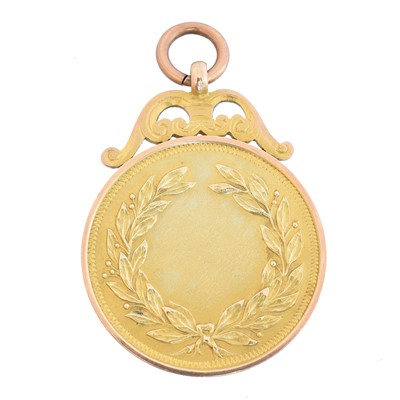 Lot 56 - A 1920s 9ct gold medallion