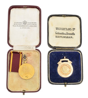 Lot 32 - Two early 20th century 9ct gold medallions