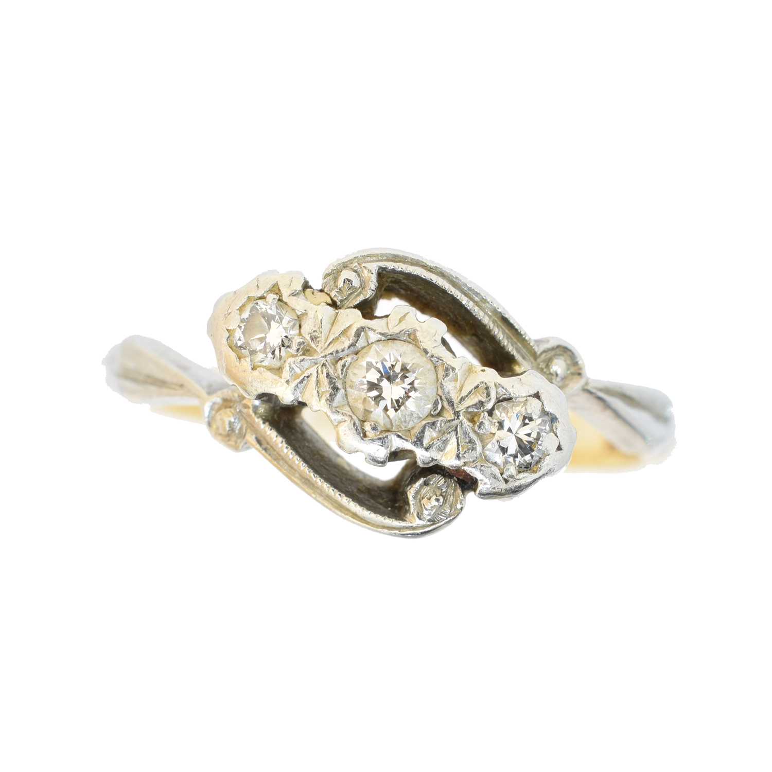 Lot 52 - A diamond three stone ring
