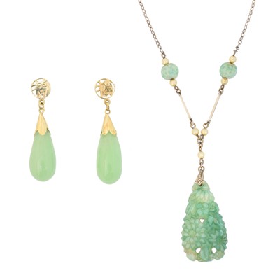 Lot 24 - A pair of jade earrings