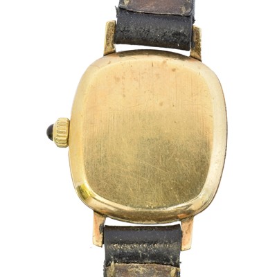 Lot 174 - A ladies 9ct gold Omega watch