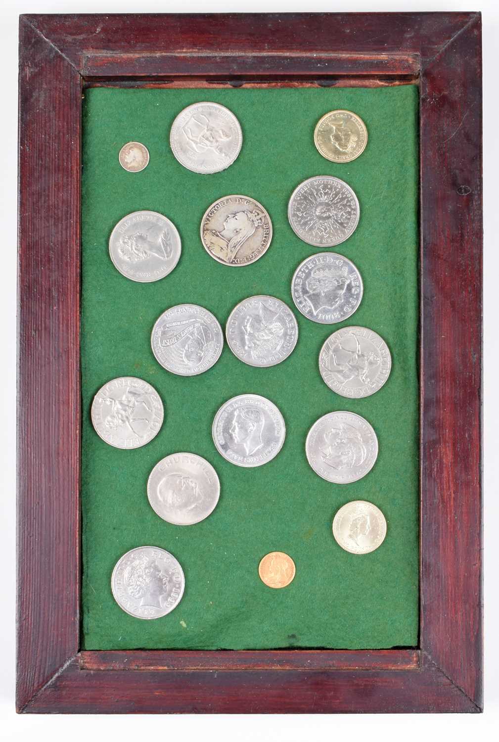 Lot 35 - Collection of various coinage to include a Queen Victoria, Half-Sovereign, 1898.