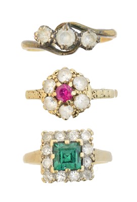 Lot 70 - Three 9ct gold paste rings