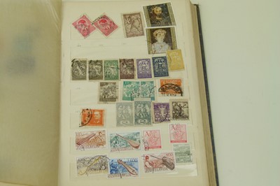 Lot 253 - Worldwide stamp collection in 15 stockbooks