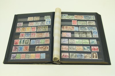Lot 102 - Poland and Portugal stamp collection in 6 stockbooks