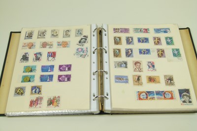 Lot 198 - Worldwide collection in 3 binders