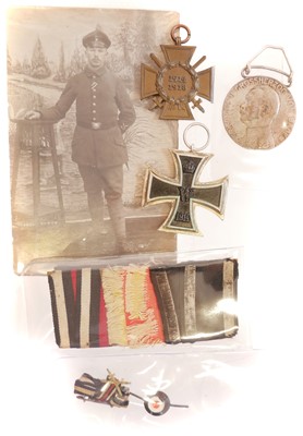 Lot 420 - German Iron Cross and related items