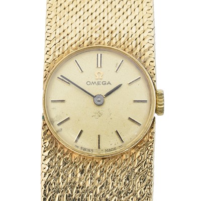 Lot 182 - A 9ct gold ladies Omega watch