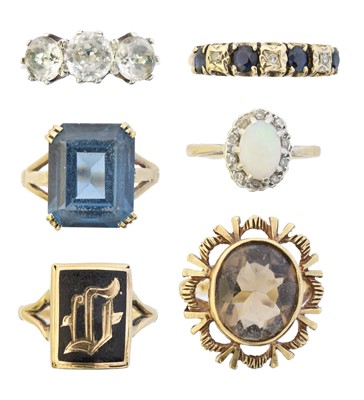 Lot 73 - A selection of 9ct gold gem-set rings