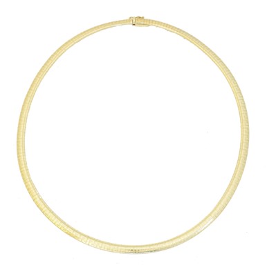 Lot 80 - A 9ct gold collar necklace