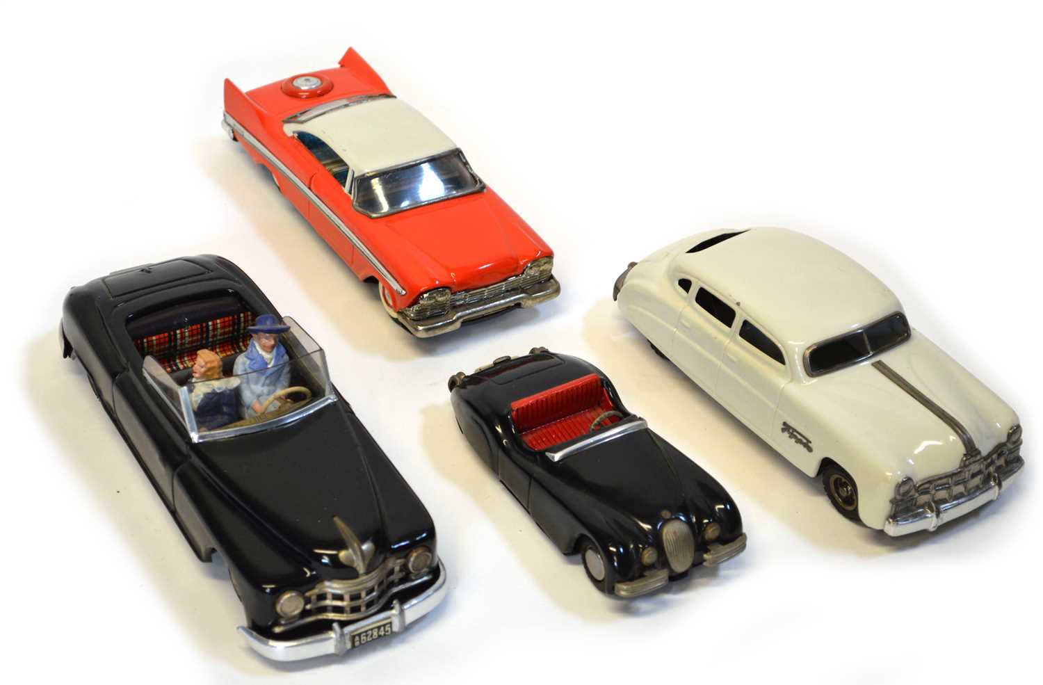 Lot 201 - Four tinplate cars