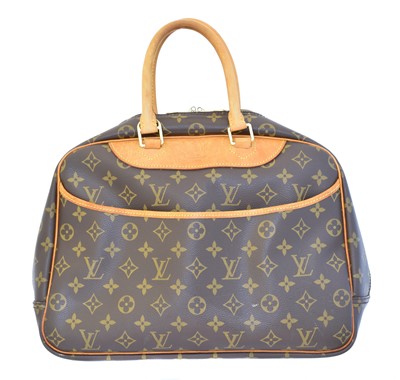 Lot 110 - A Louis Vuitton Deauville bag