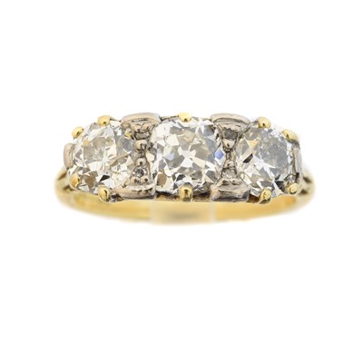 Lot 116 - An 18ct gold diamond three stone ring