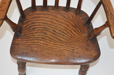 Lot 336 - Mid 19th century yew and elm child's low back Windsor chair