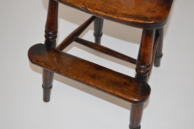 Lot 338 - 19th century old and elm Windsor child's high chair