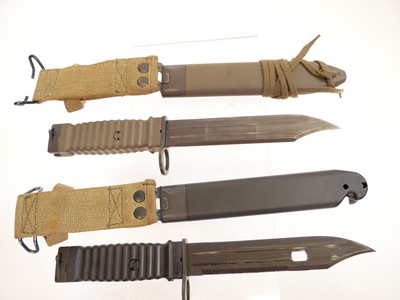 Lot 292 - Two bayonets and scabbards