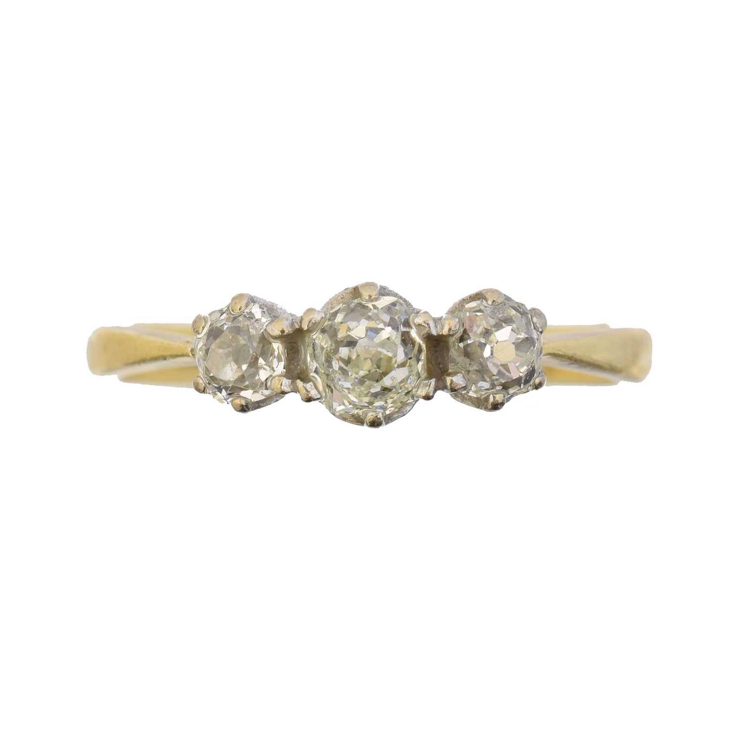 Lot 88 - An 18ct gold diamond three stone ring