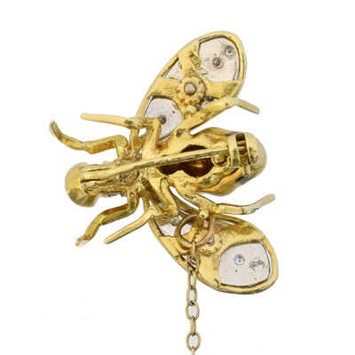 Lot 6 - An 18ct gold diamond and enamel bug brooch