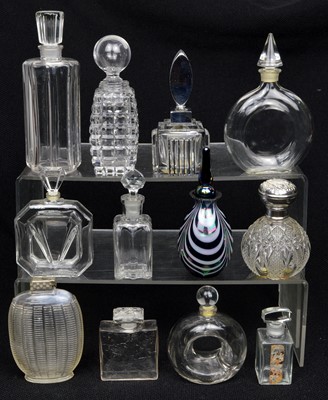 Lot 156 - 12 assorted perfume bottles