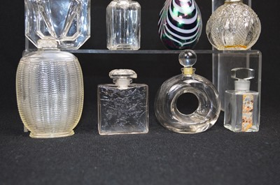Lot 156 - 12 assorted perfume bottles