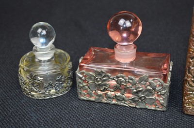 Lot 157 - 5 Perfume bottles