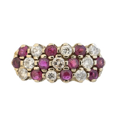 Lot 123 - A ruby and diamond cluster ring