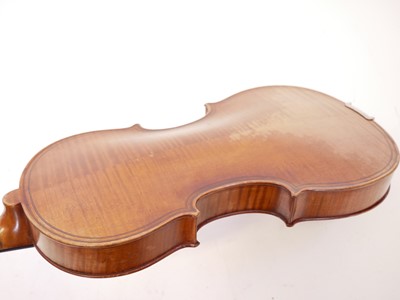Lot 224 - Maggini style 4/4 violin in case with two bows