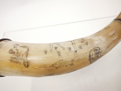 Lot 215 - 21st century hand carved Scrimshaw horn