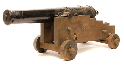 Lot 358 - Model of a 12 pounder naval cannon with wood barrel