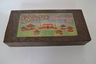 Lot 200 - Bayko light construction boxed set