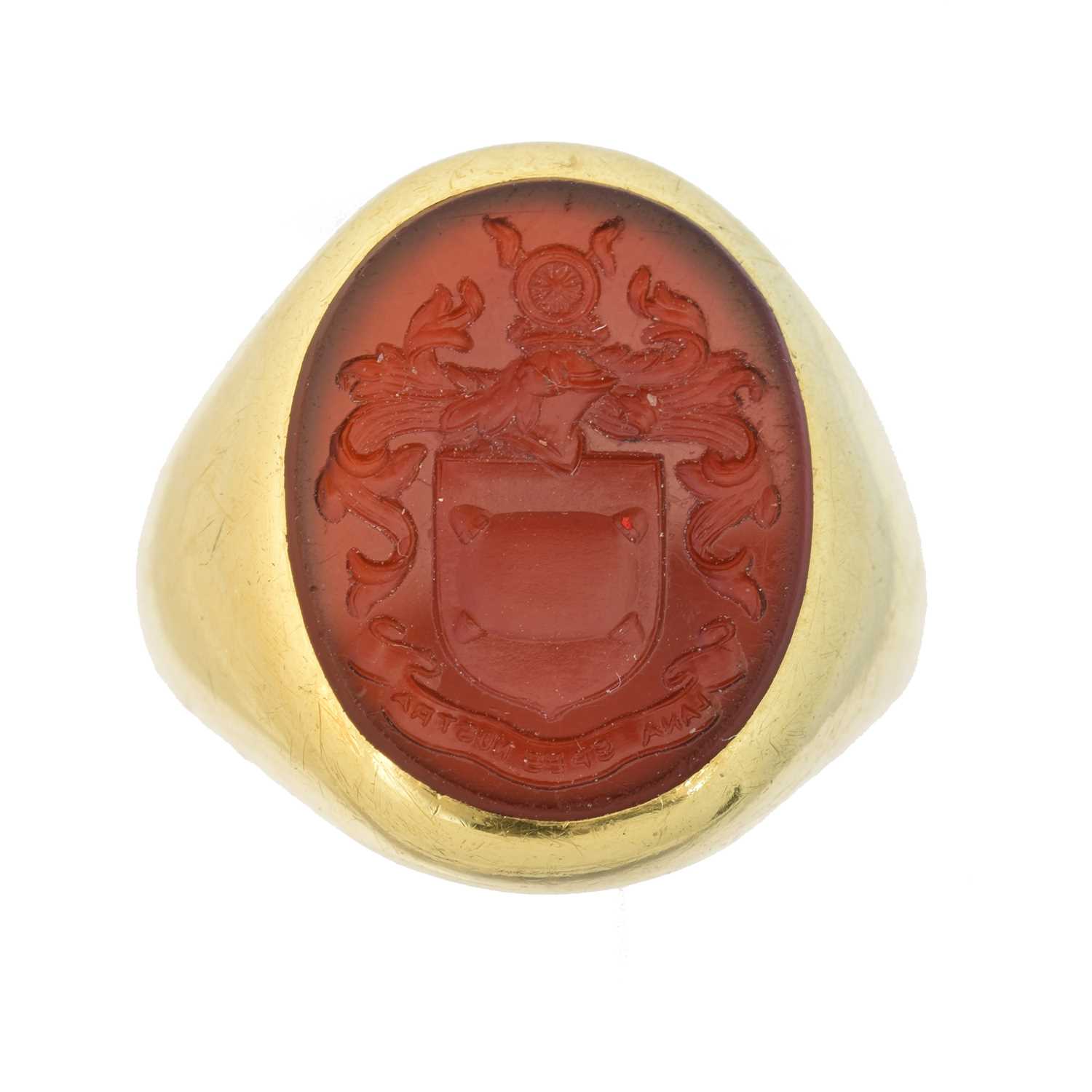 Lot An 18ct gold signet ring