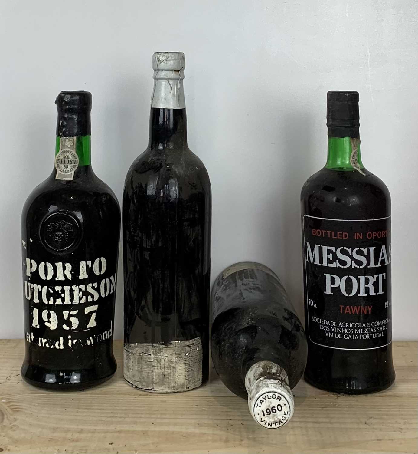 Lot 54 - 4 Bottles Fine Tawny port and Vintage