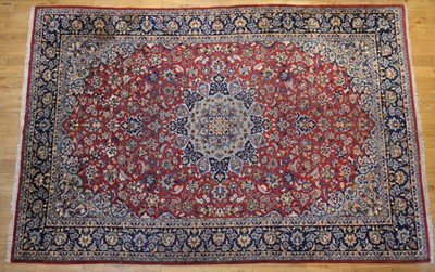 Lot 368 - 20th-century Kashan carpet