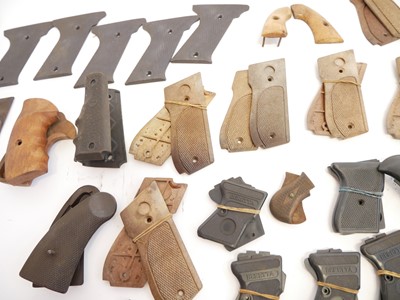 Lot 282 - Box of mixed pistol grips