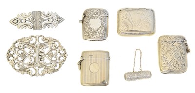 Lot 149 - A selection of silver