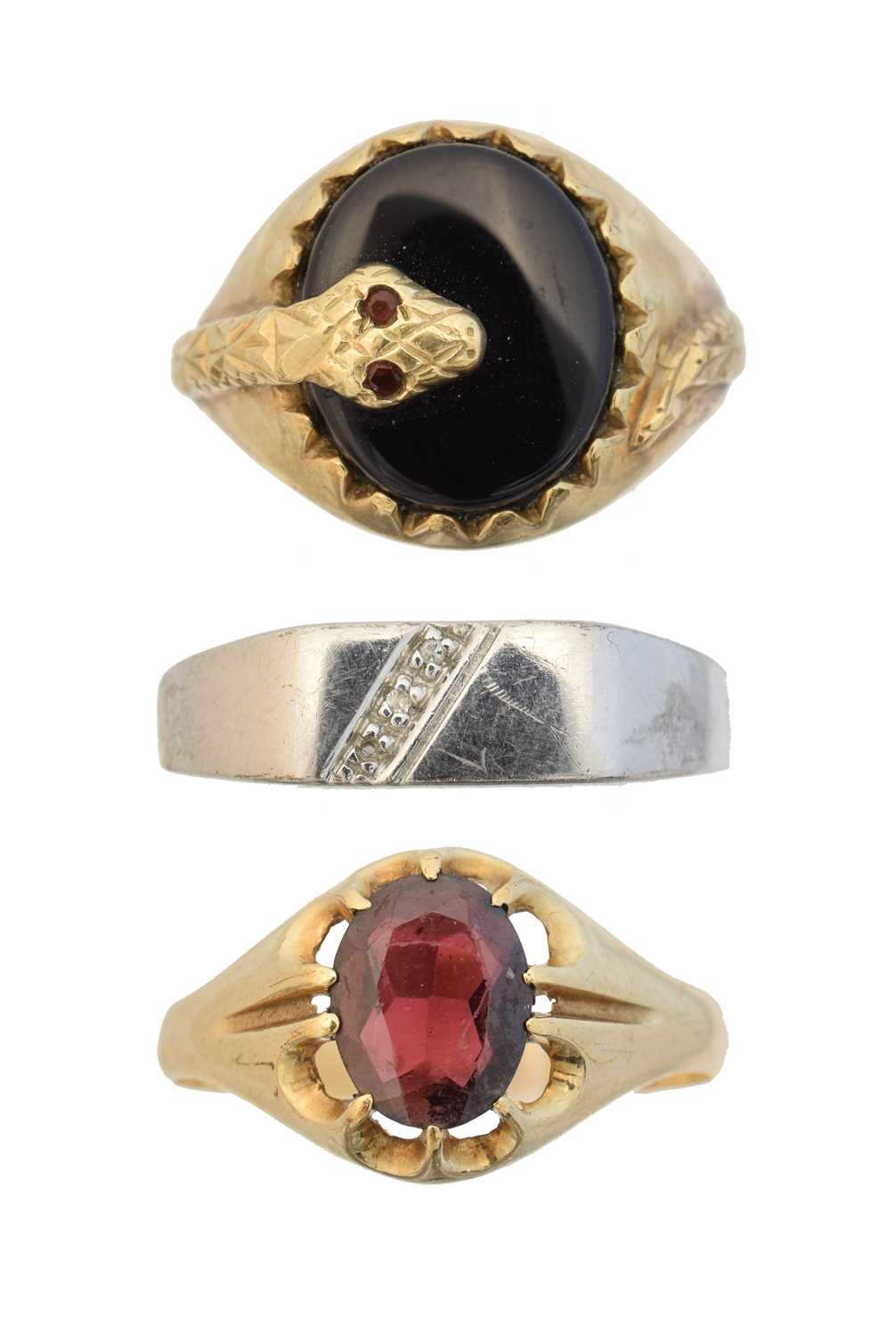 Lot 59 Three 9ct Gold Signet Rings lot-59-three-9ct-gold-signet-rings