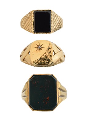 Lot 182 - Three 9ct gold signet rings