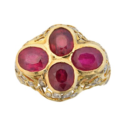 Lot 39 - A ruby and diamond dress ring