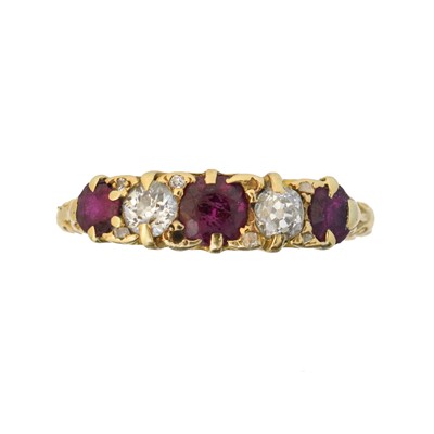 Lot 41 - A ruby and diamond five stone ring