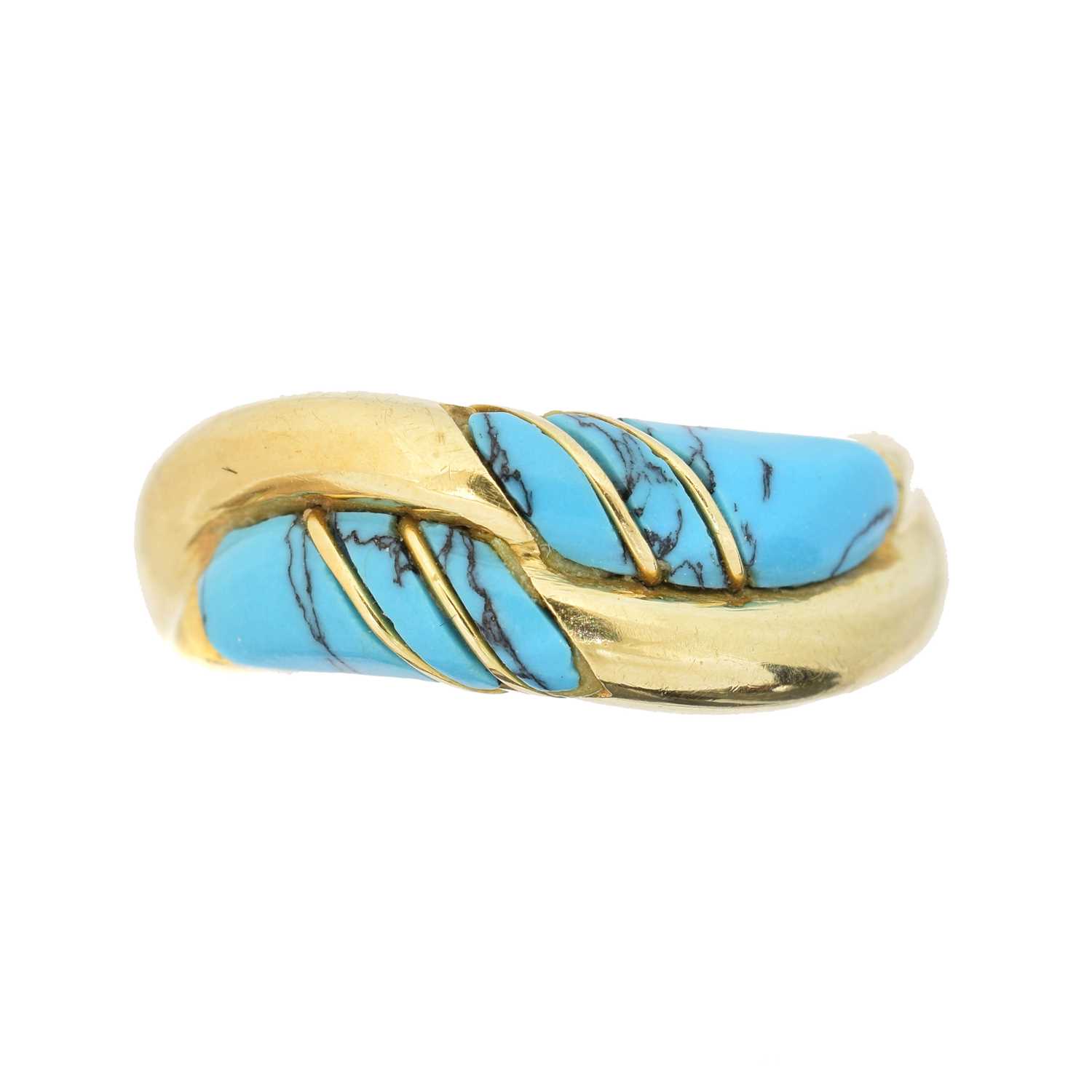 Lot 68 - A turquoise band ring
