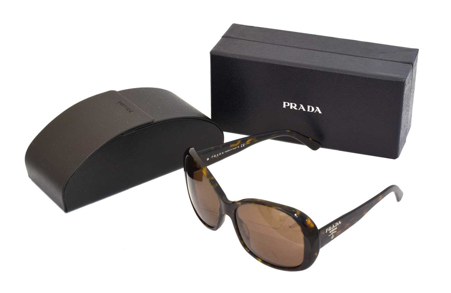 Lot 21 - A pair of Prada sunglasses