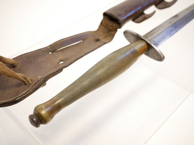 Lot 349 - MkII Fairbairn Sykes fighting knife