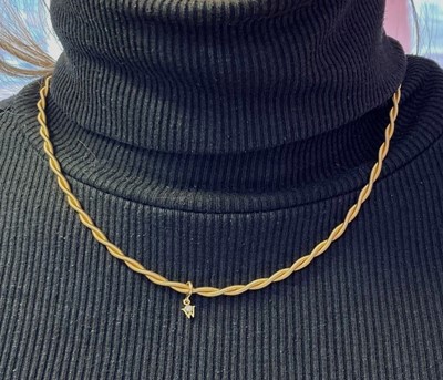 Lot 31 - An 18ct gold necklace by Wellendorff