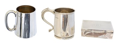 Lot 137 - Two George V silver tankards and cigar case