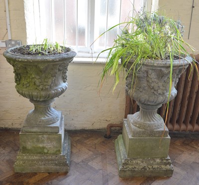 Lot 423 - Pair of garden urns
