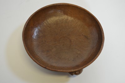 Lot 249 - Mouseman oak bowl with adzed surface and carved mouse signature