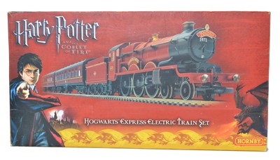 Lot 219 - Hornby Hogwarts Express electric train set