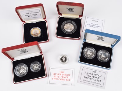 Lot 3 - Assortment of silver proof coins to include a cased London Mint "The Eighty Glorious Years" Set (7).